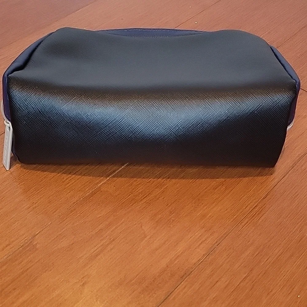 NWOT Cole Haan Cosmetic Travel Bag Black Navy & Tan